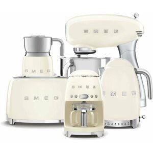 Szett SMEG 50's Retro Style 4,8 literes krém színű konyhai robotgép, rozsdamentes acél alaplappal + kávéfőző + vízforraló